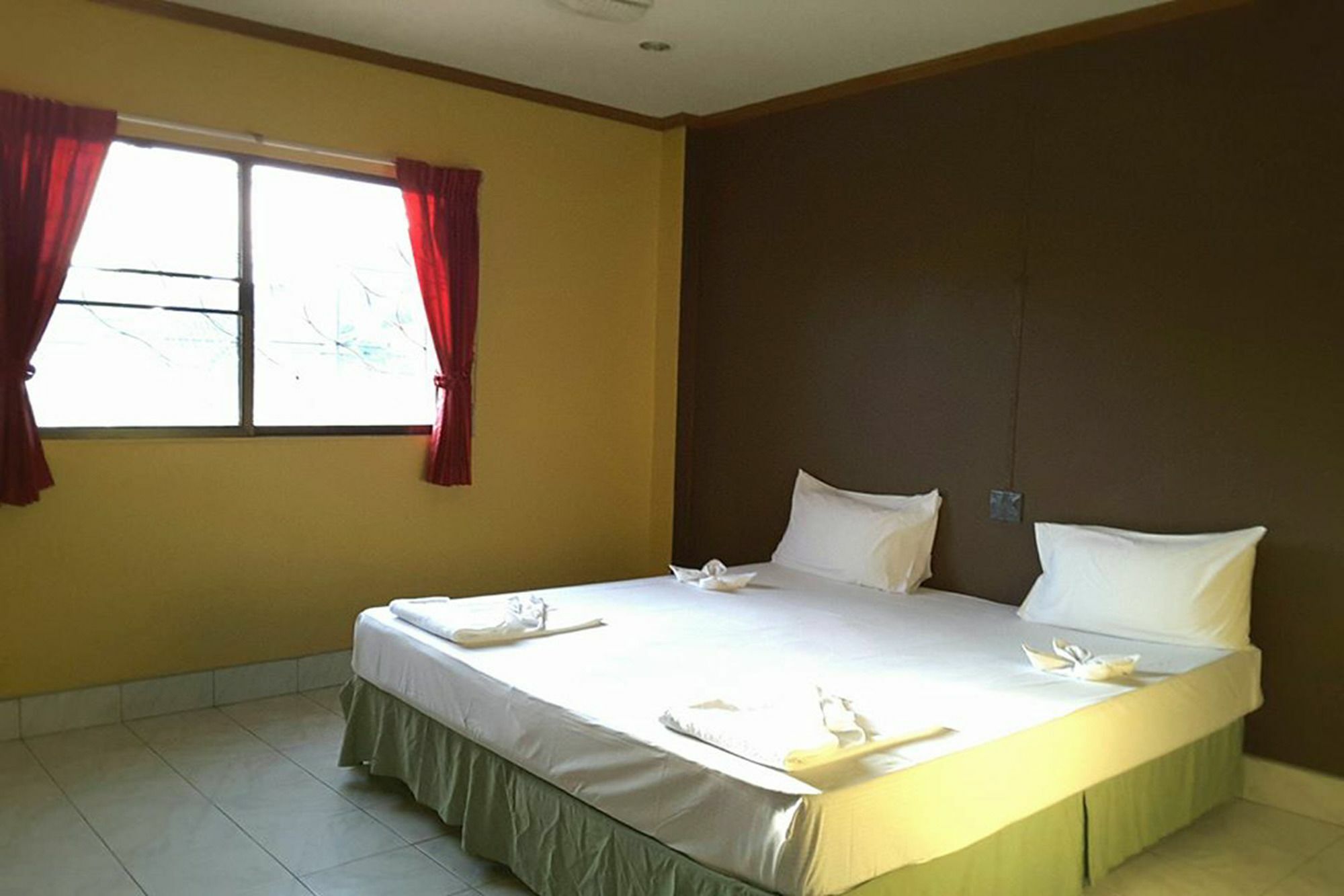 Kookkai House Hostel Patong Exterior photo